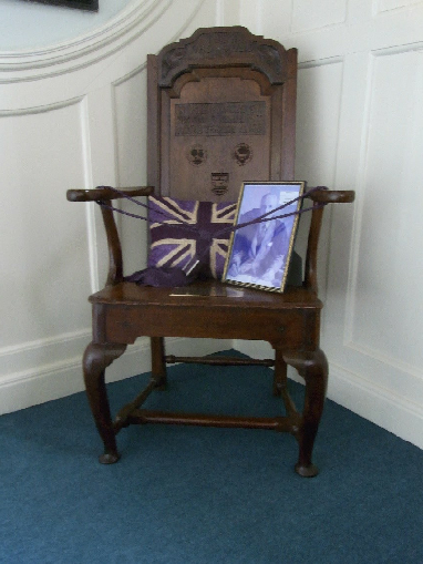 This image has an empty alt attribute; its file name is image-1.png